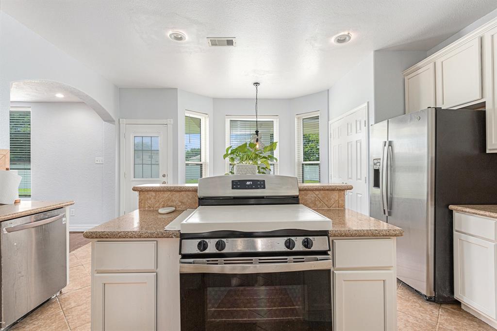 4213 Pine Mill Court, Pearland, Texas image 11