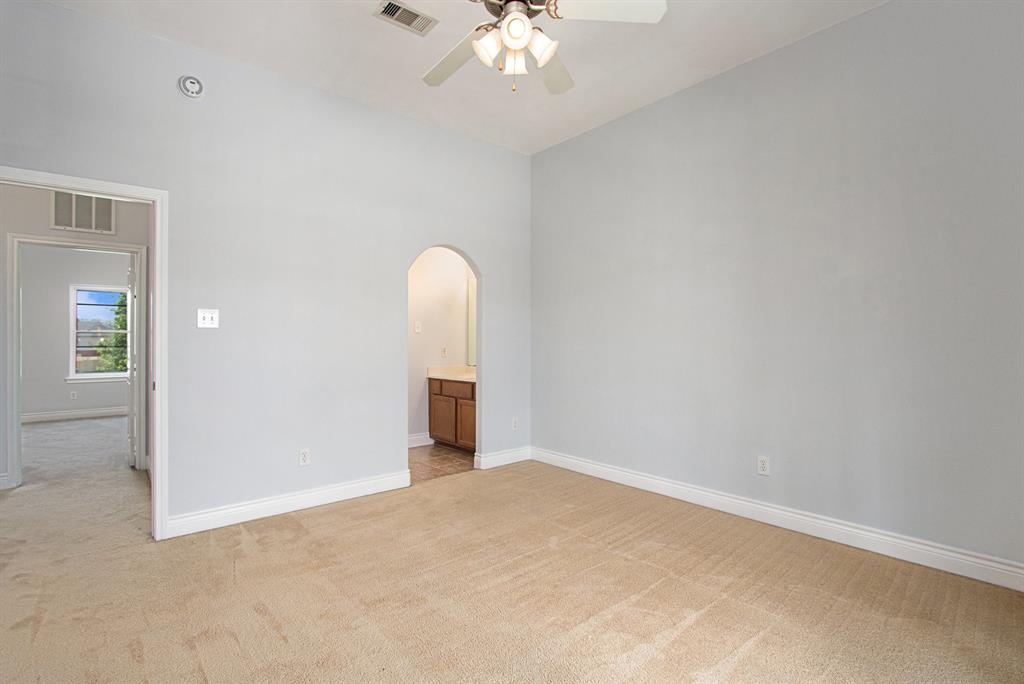 4213 Pine Mill Court, Pearland, Texas image 39