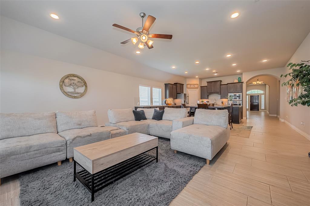 20010 Silver Mesia Circle, Cypress, Texas image 12