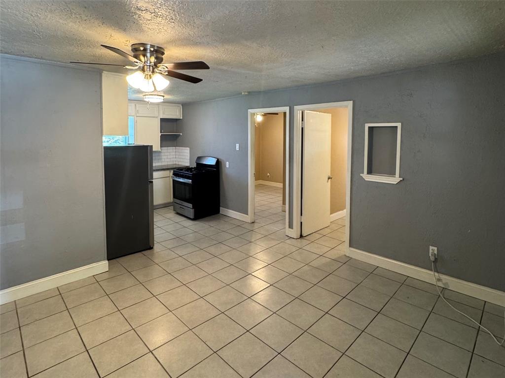 311 Randall Street 4