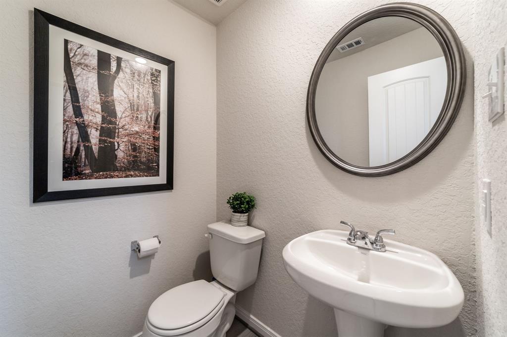 1200 Haverford Lane, Dayton, Texas image 9