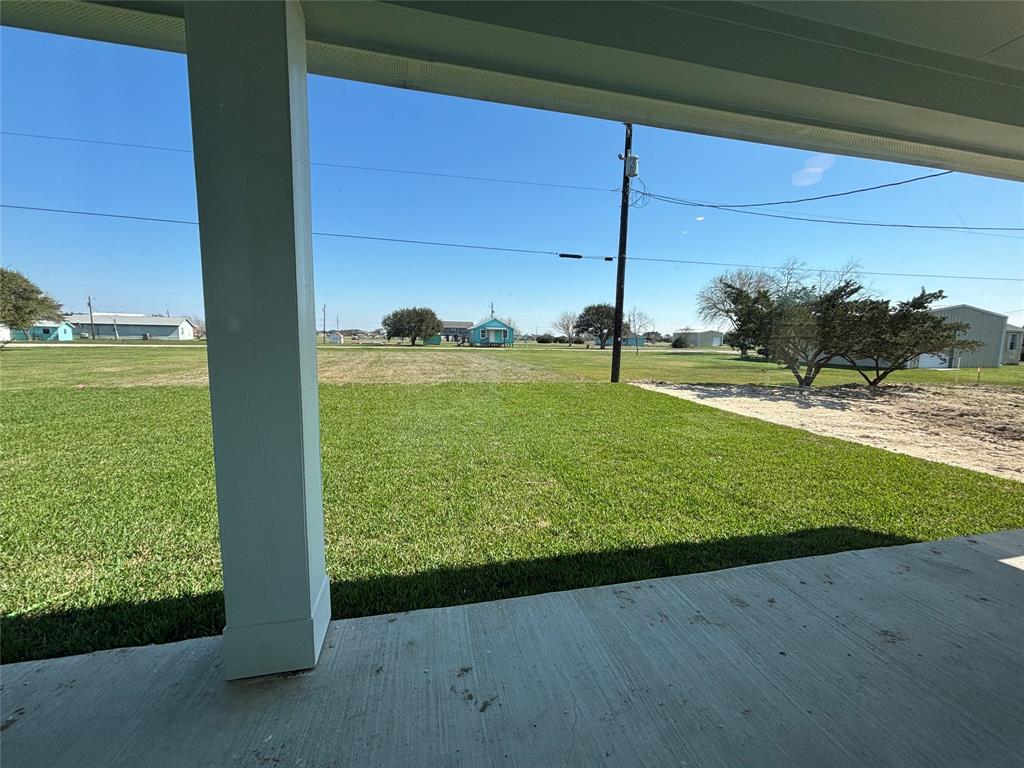 195 Bayview Dr, Palacios, Texas image 4