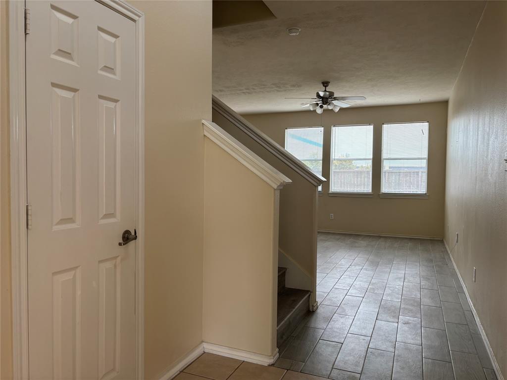 2710 Maybrook Hollow Lane
