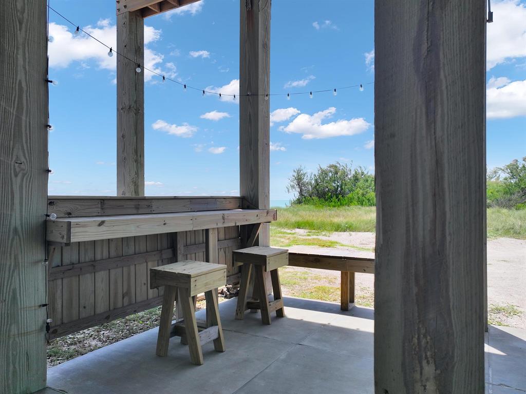 996 Alicia Drive, Gilchrist, Texas image 15