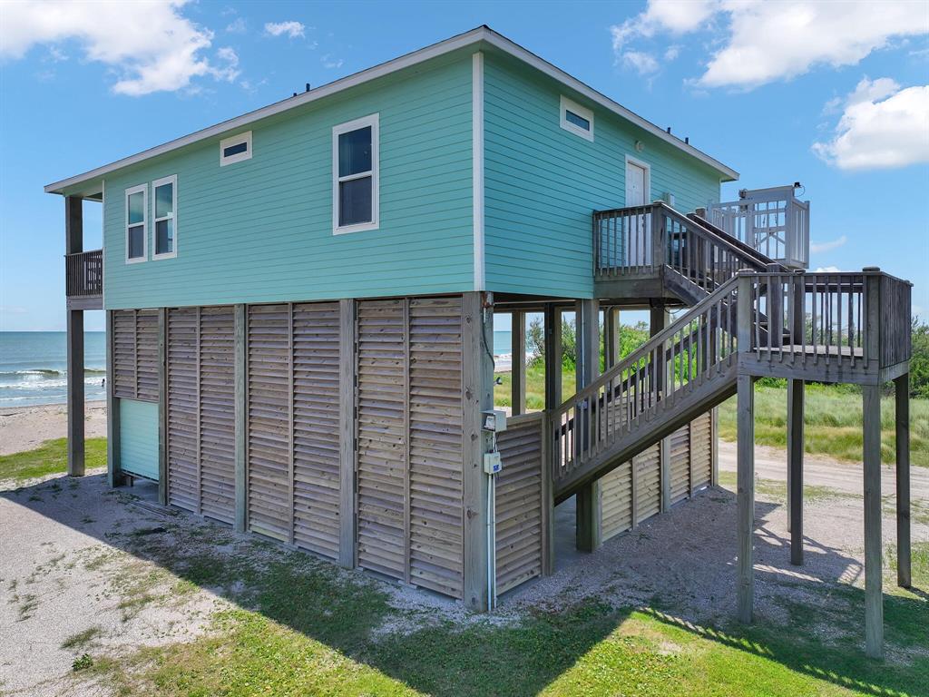 996 Alicia Drive, Gilchrist, Texas image 12