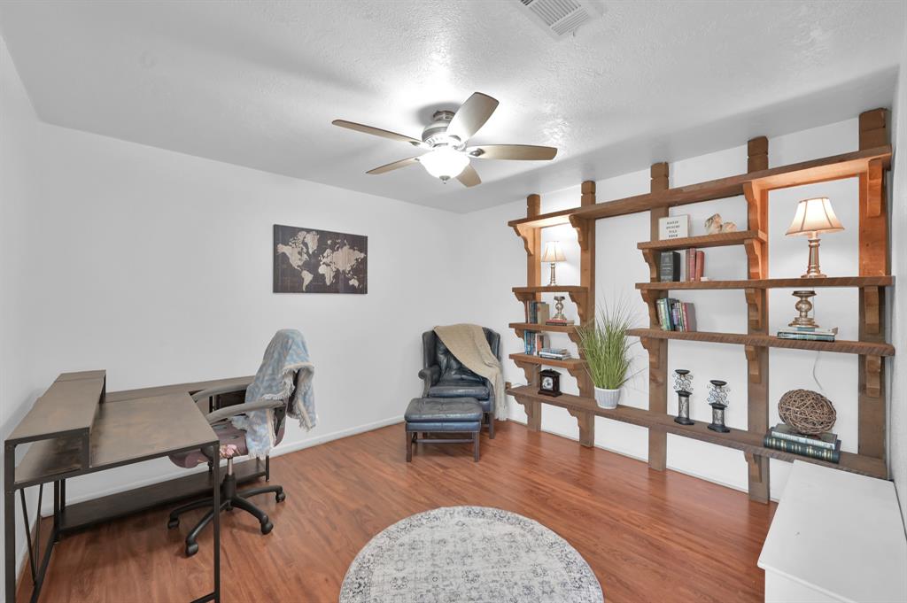 27237 Lana Lane