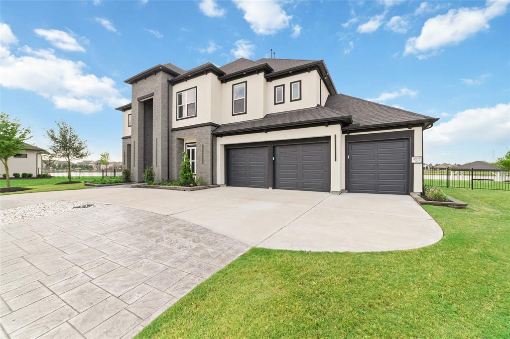 9702 Sabinal River Court