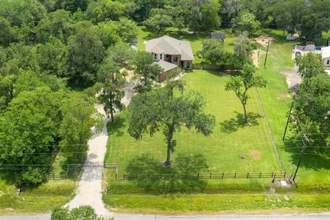 Single Family Residence in Brazoria TX 10113 County Road 400 46.jpg