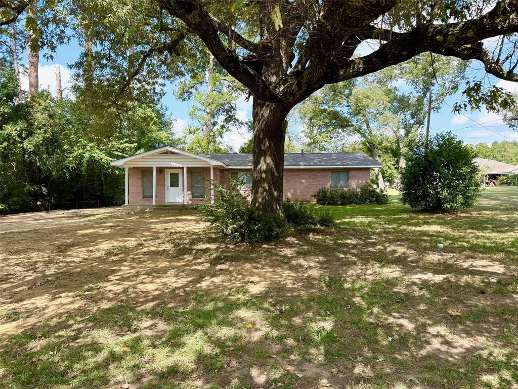 1406 E Houston Avenue, Crockett, Texas image 13