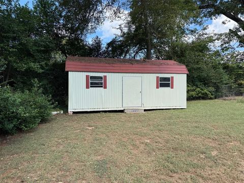 A home in Crockett