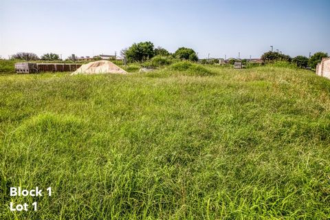 Photo of 2439 Oak Hollow Lane, Brenham, TX 77833 (MLS # 33948598) Photo of 2439 Oak Hollow Lane, Brenham, TX 77833 (MLS # 33948598)