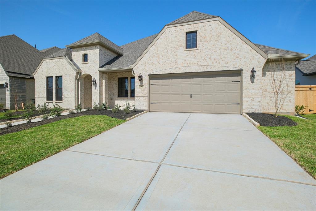 9715 Hunters Run Drive