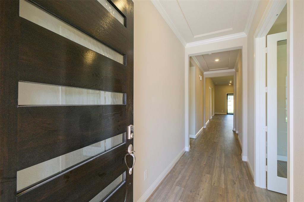 9715 Hunters Run Drive