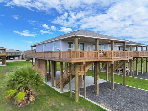 A home in Crystal Beach