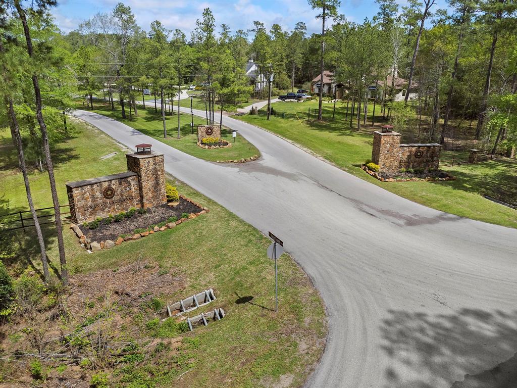 178 Stagecoach Circle, Huntsville, Texas image 12