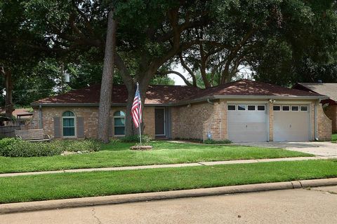 Single Family Residence in Houston TX 15830 Whipple Tree Drive.jpg