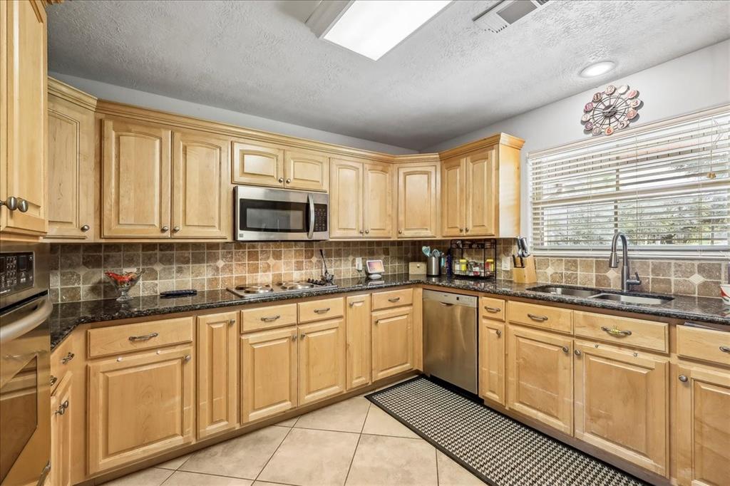 9026 Central Drive, Beaumont, Texas image 9