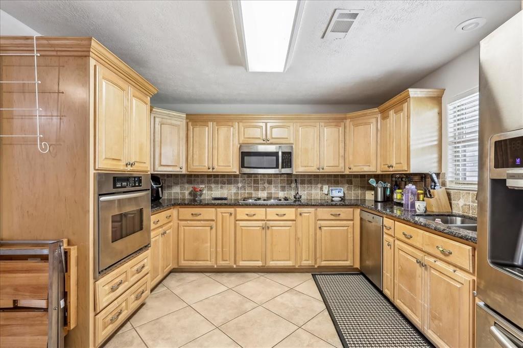9026 Central Drive, Beaumont, Texas image 7