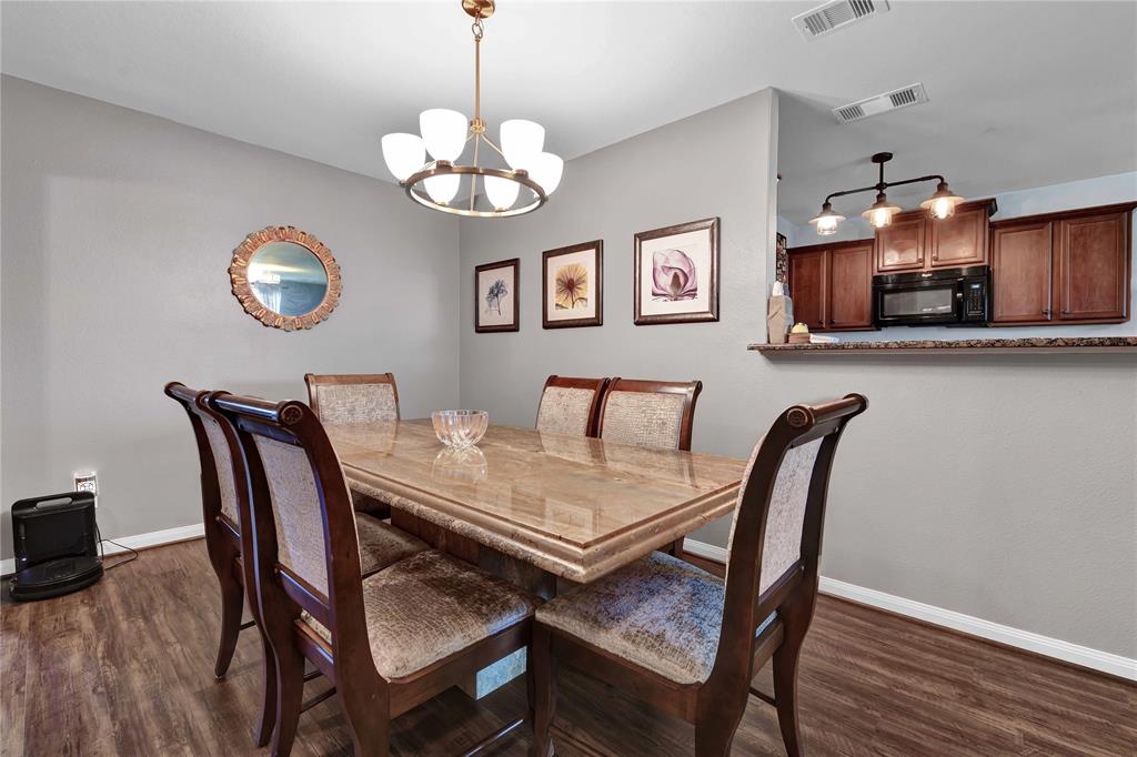 1827 Garnet Breeze Drive, Rosharon, Texas image 14