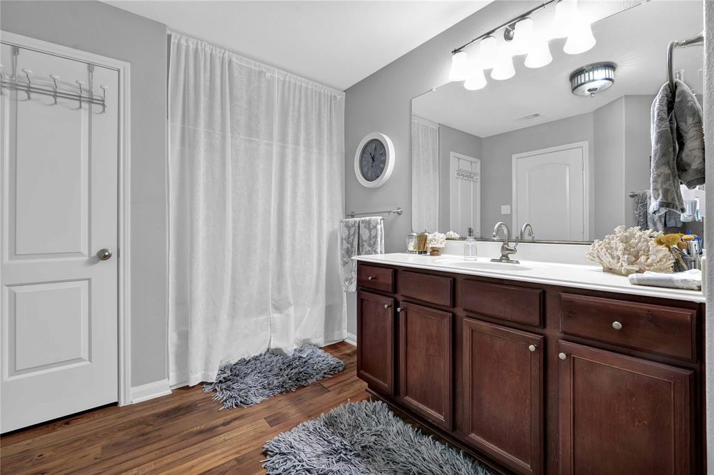 1827 Garnet Breeze Drive, Rosharon, Texas image 18