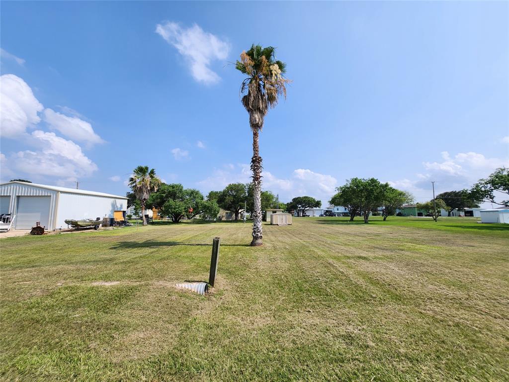 Lot 633-634 Swallow Drive, Palacios, Texas image 2