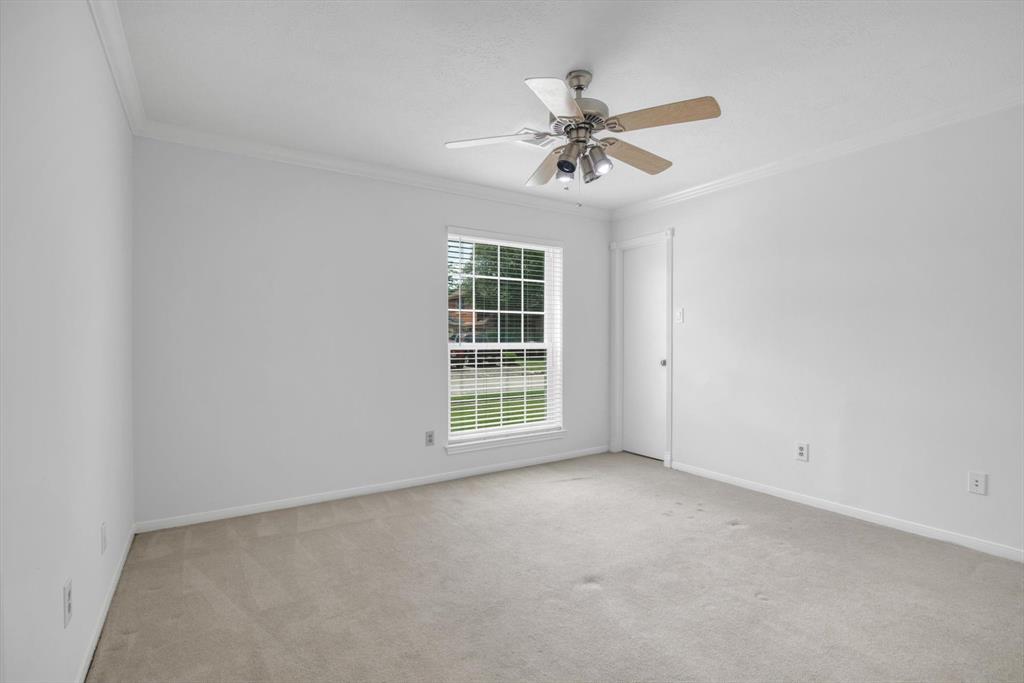 8419 Opalwood Lane, Humble, Texas image 28