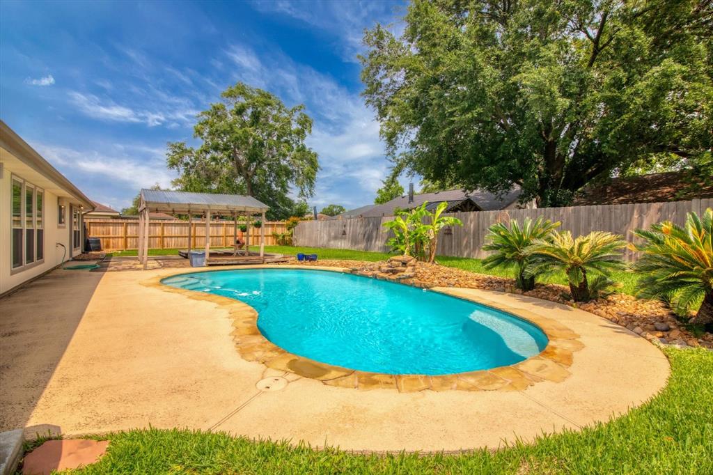8419 Opalwood Lane, Humble, Texas image 39