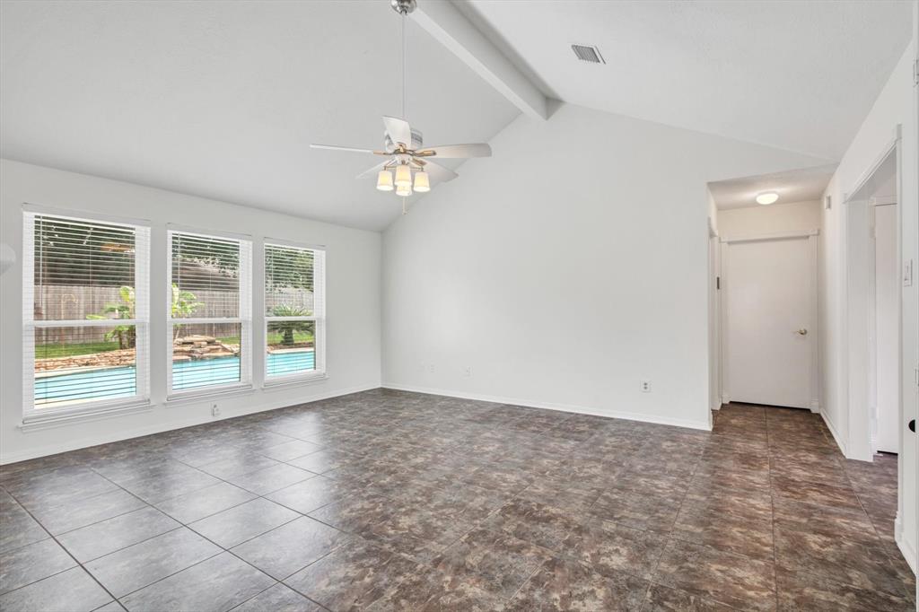 8419 Opalwood Lane, Humble, Texas image 10
