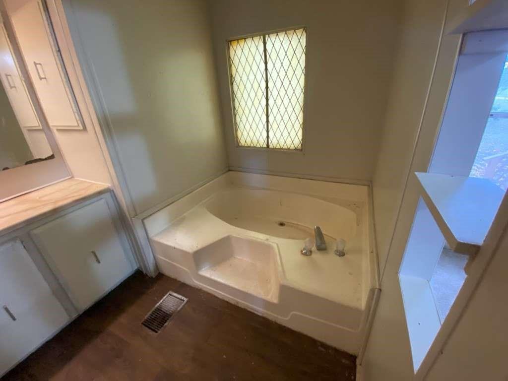 362 Pine Ridge Drive, Cleveland, Texas image 13
