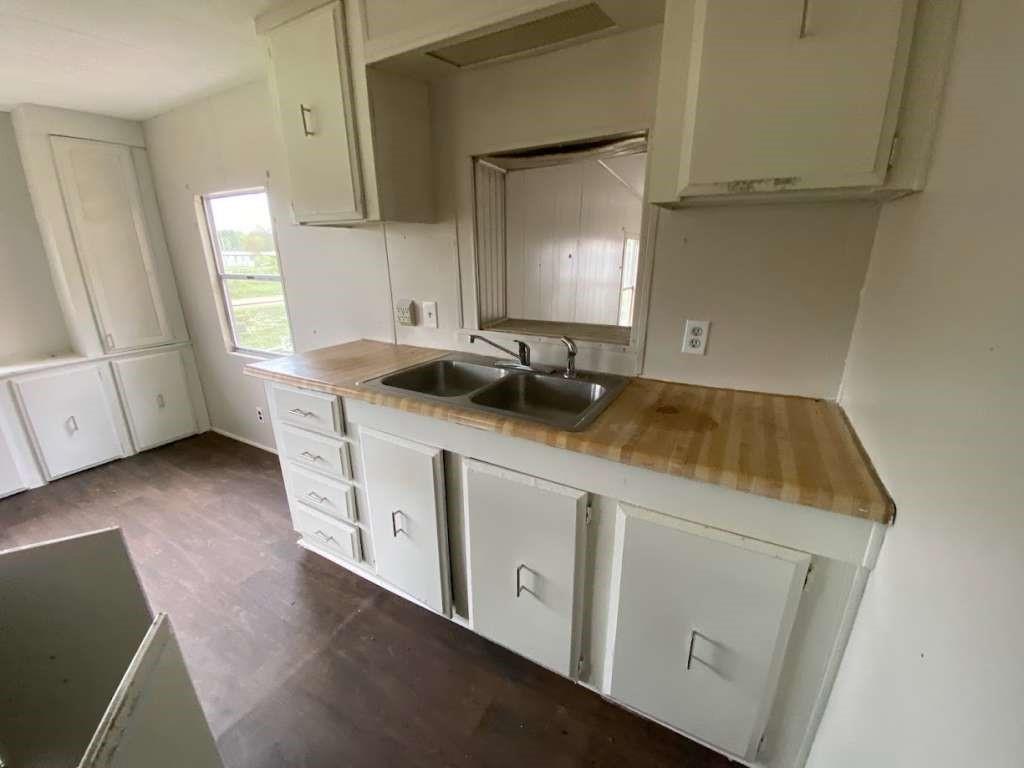 362 Pine Ridge Drive, Cleveland, Texas image 8