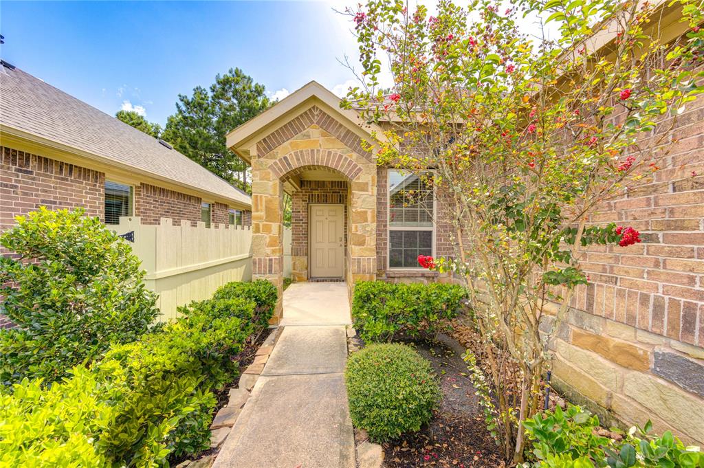 16431 Rosary Pea Place