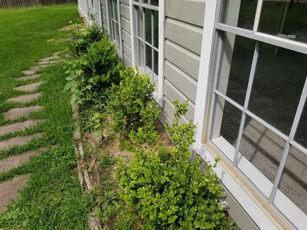 1305 Saint Lawrence River Road
