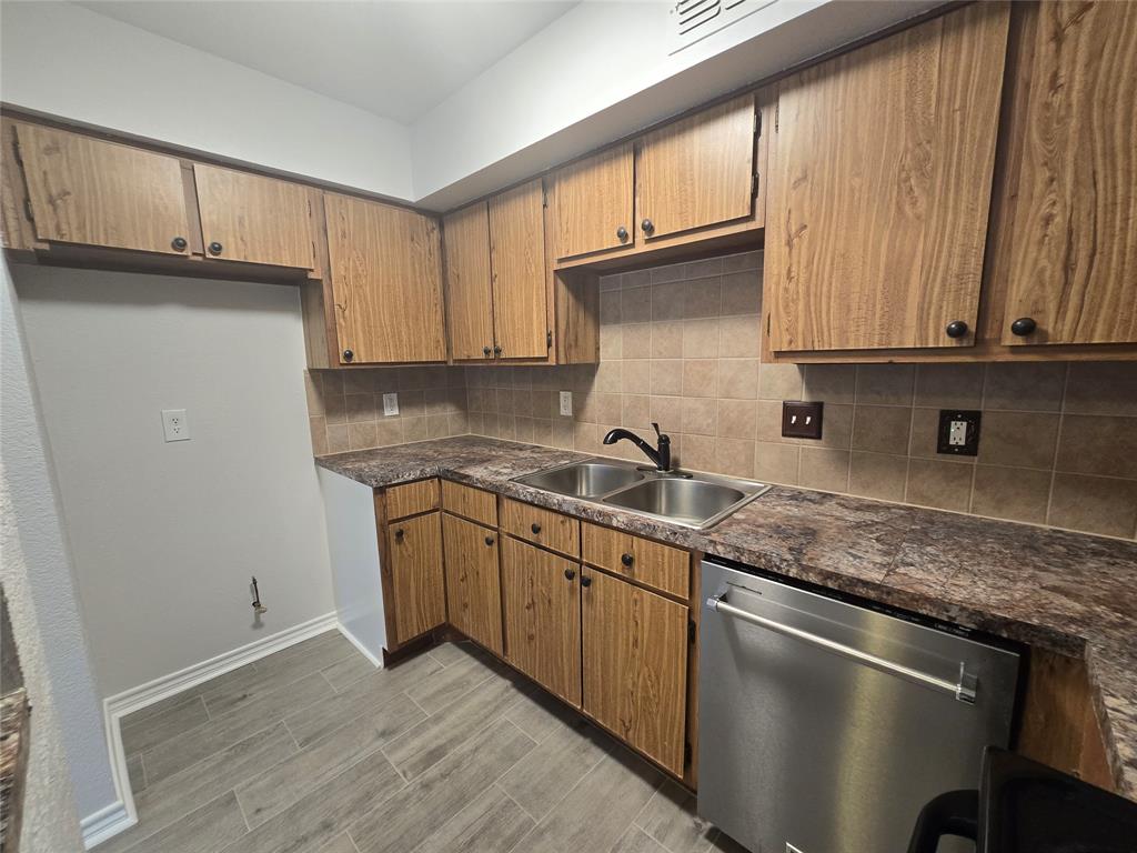 Photo 5 of 35 of 18515 Egret Bay Boulevard 901 condo
