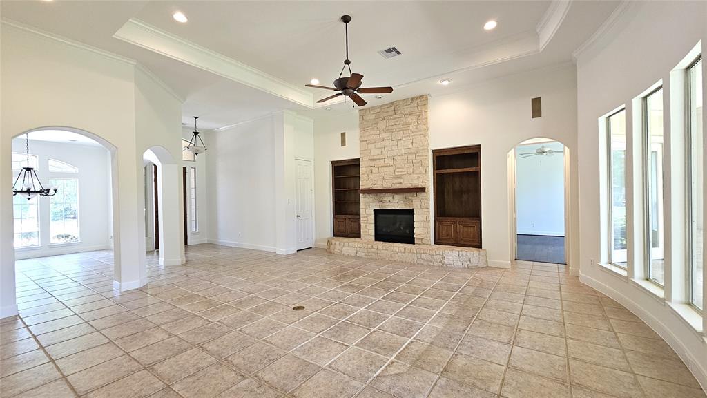 108 W Pines Drive, Montgomery, Texas image 6