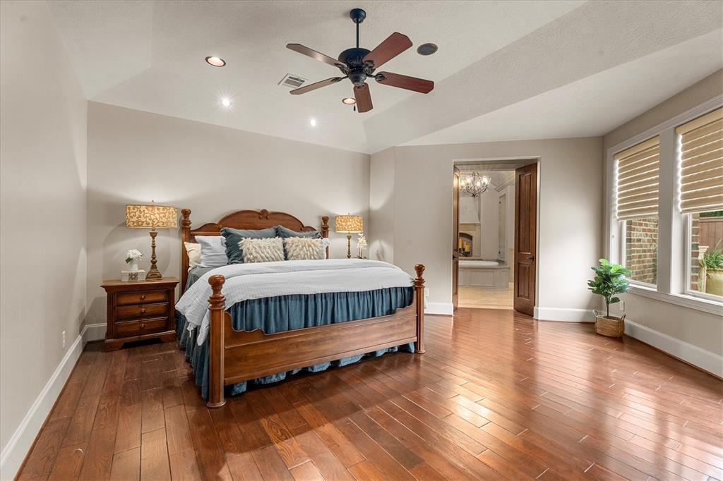 15026 Hidden Valley Waters Drive, Cypress, Texas image 19