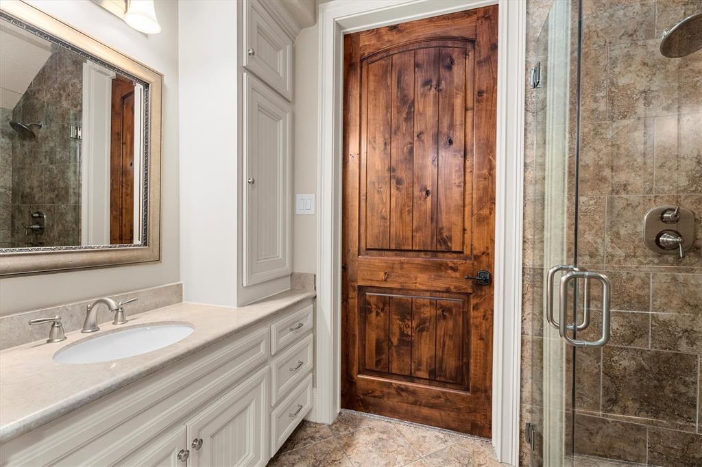 15026 Hidden Valley Waters Drive, Cypress, Texas image 25