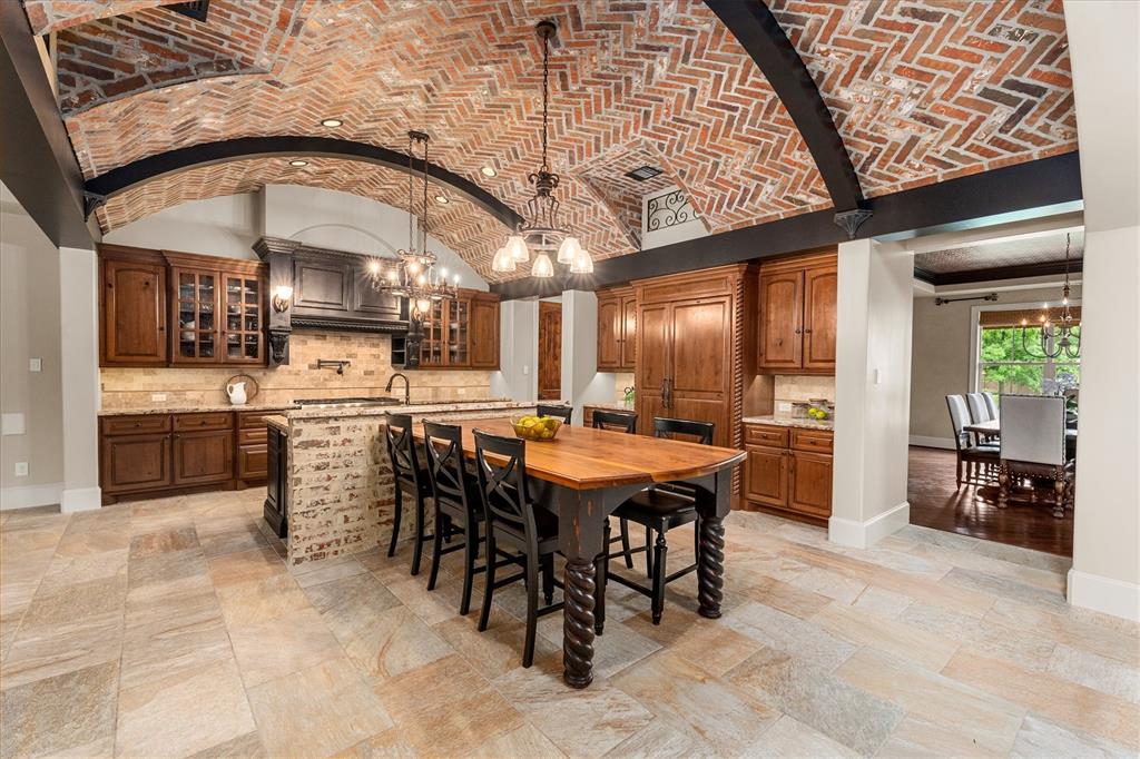 15026 Hidden Valley Waters Drive, Cypress, Texas image 16