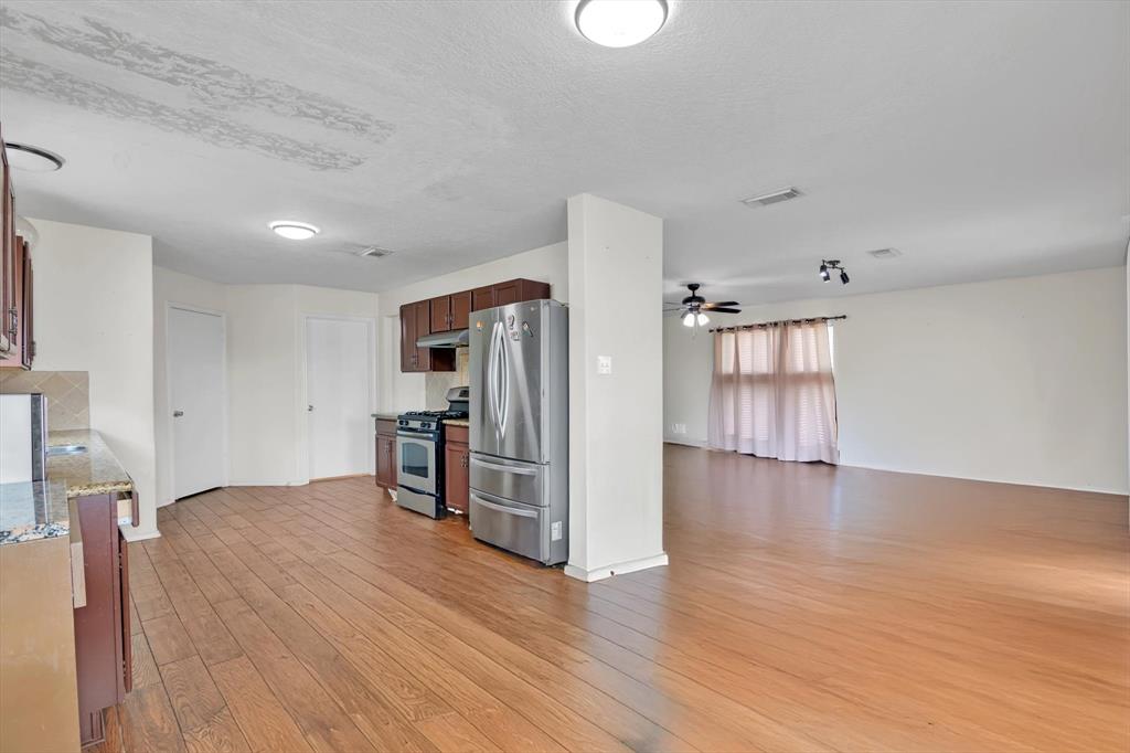9014 Grackle Run Lane, Humble, Texas image 14