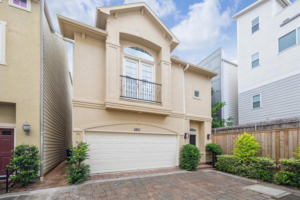 2813 Clinton Drive, Houston, Texas image 1