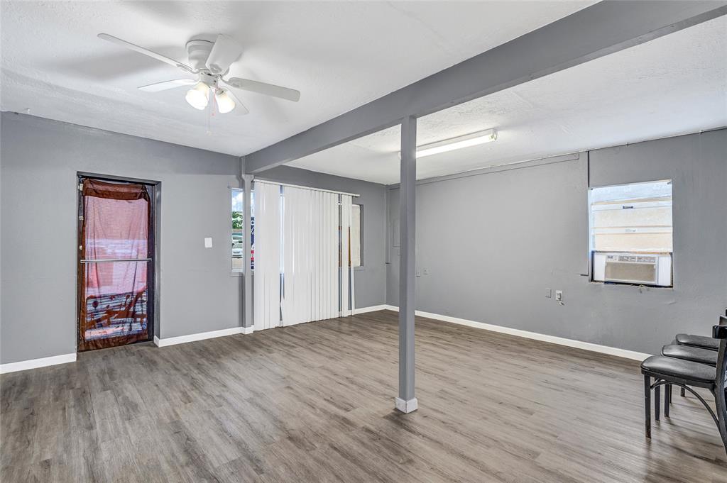 311 Grand Ave