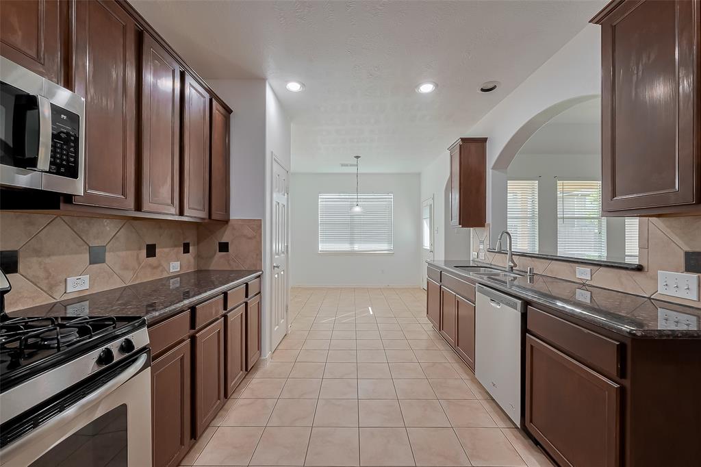 3607 Gail Meadow Court, Katy, Texas image 25