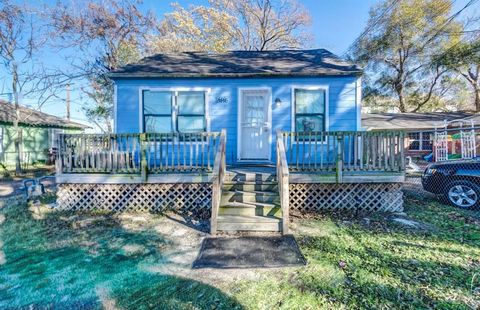 2416 Eastman Street Houston TX 77009