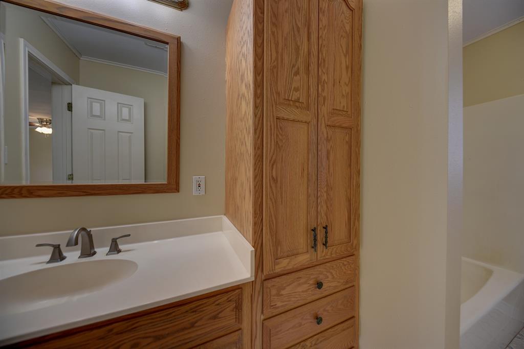 7009 Sandy Hill Road, Brenham, Texas image 24