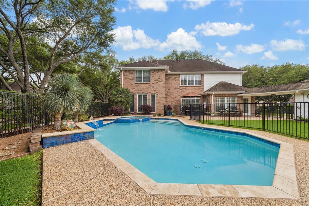 15 Rippling Creek Drive, Sugar Land, Texas image 30