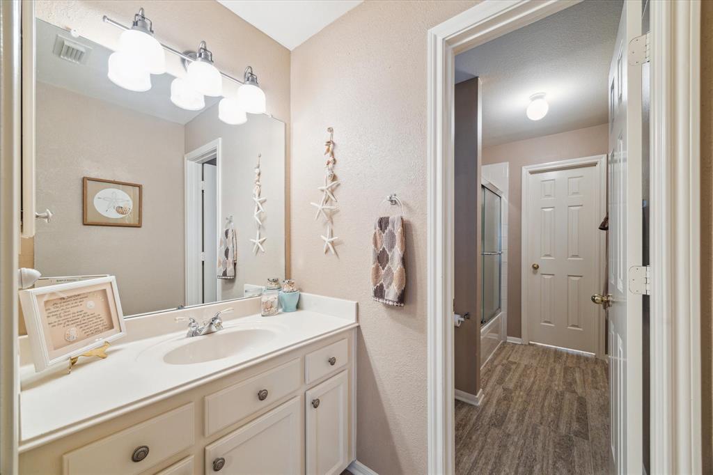 15 Rippling Creek Drive, Sugar Land, Texas image 23