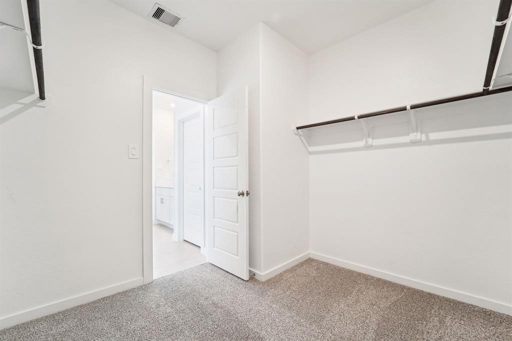 5229 Harvest Season Lane, Pearland, Texas image 12