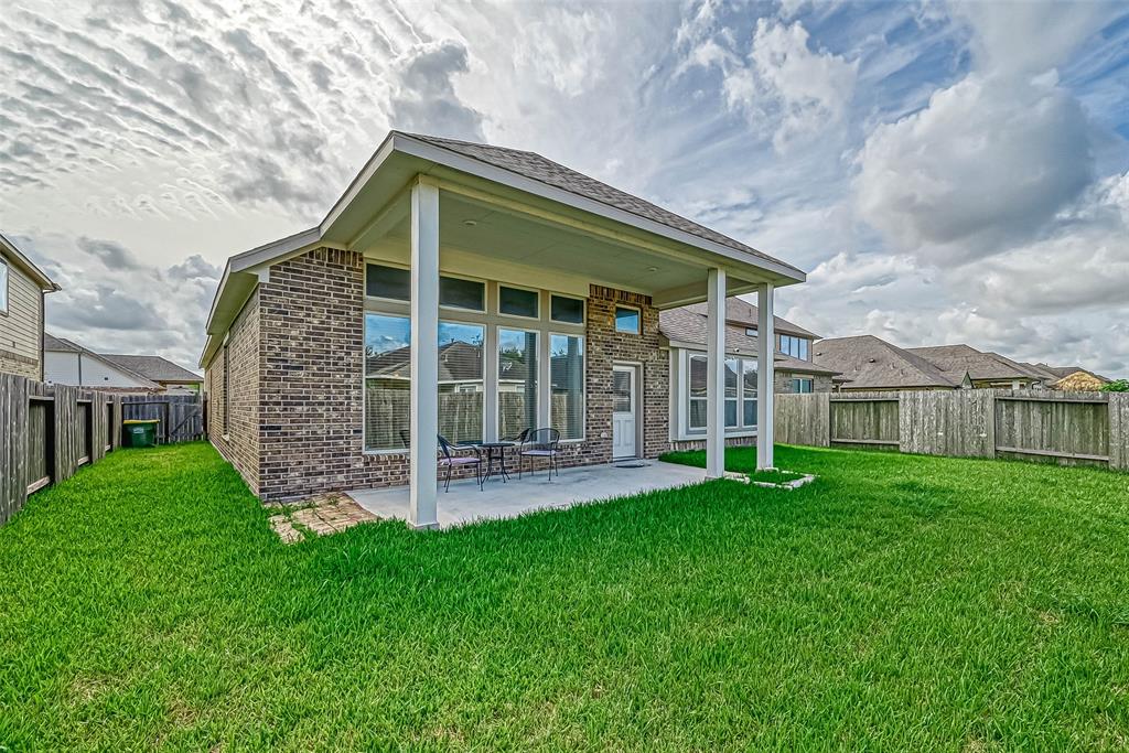 3208 Mossy Oak Trail, Pearland, Texas image 32