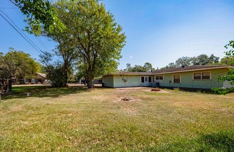 A home in El Campo