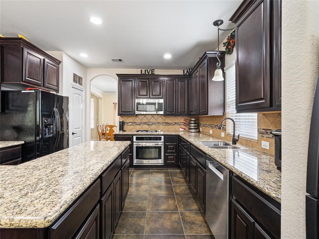 139 S Ridge Park Drive, Magnolia, Texas image 9
