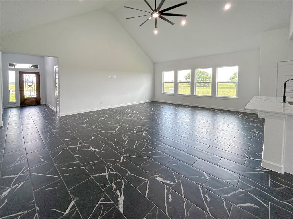 435 Angus Trail